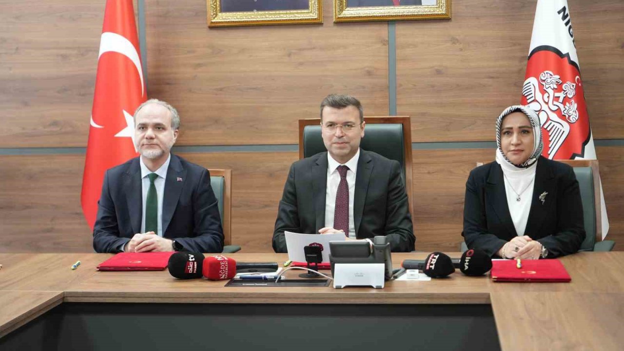 Niğde’de akran nezaketi ve aile içi iletişim için kurumlardan güç birliği