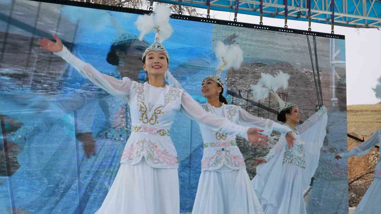 Niğde’de Altay köyünde Nevruz coşkusu