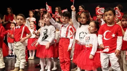 Nilüfer Belediyesi kreşlerinde 23 Nisan neşesi