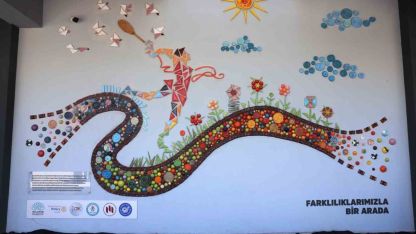 Nilüfer’de renkli dayanışma: Sanat ve sevgi panosu