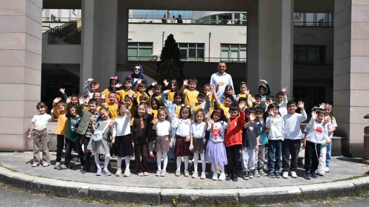 Öğrenciler dondurulmuş hayvan müzesini yakından inceledi