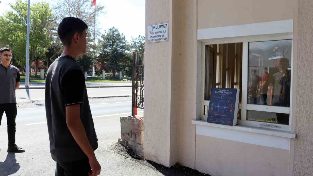 Öğretmenler yapay zeka ile okul güvenliğini artırdı