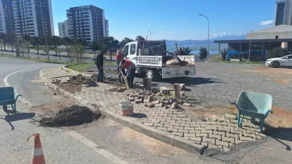 Onikişubat Belediyesi’nden 9 farklı mahallede eş zamanlı kaldırım ve yol çalışması
