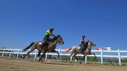 Osmangazi’de Geleneksel Rahvan At Koşusu coşkusu