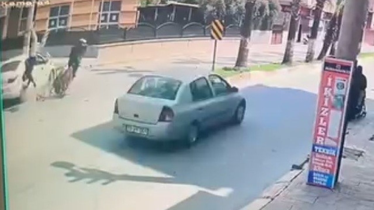 Otomobil ile motosiklet çarpıştı, 1 kişi yaralandı: O anlar kamerada