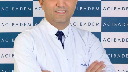 Prof. Dr. Çetinkünar: "Tüp mide ameliyatı yalnızca kilo kaybı sağlamaz, eşlik eden hastalıklarda da iyileşme görülür"