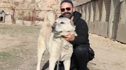 Rus güzele gönlünü kaptıran kangala kadınlardan tepki: "Bizim erkeklerimiz böyledir"