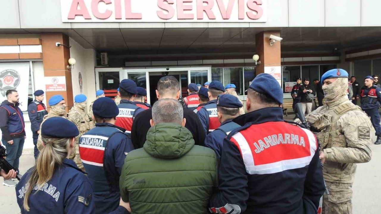 Rüşvet operasyonunda 13 şüpheli tutuklandı