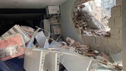 Sadece apartman değil, esnafın ekmek teknesi de yıkıldı