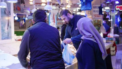 Sakarya’da sezonun son balıkları vatandaşla buluşuyor
