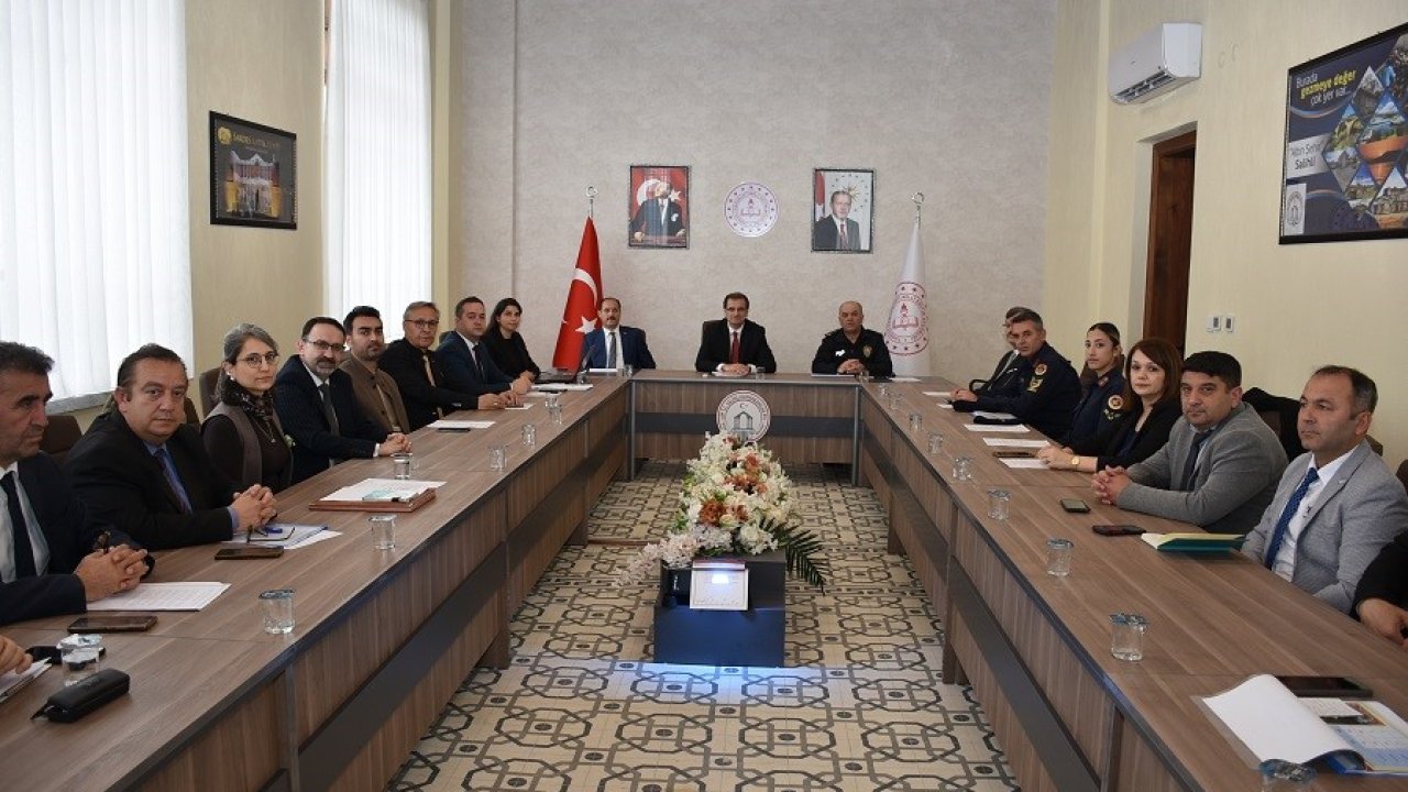 Salihli’de bağımlılıkla mücadele toplantısı gerçekleştirildi