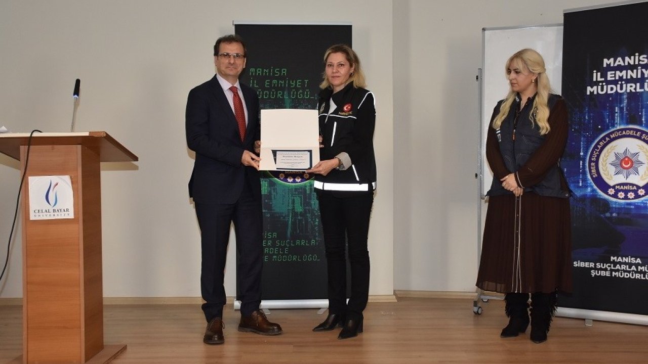 Salihli’de üniversite öğrencilerine siber suçlar ve dolandırıcılık eğitimi