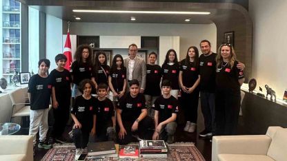 Salihli’den Miami Başkonsolosu’na Sardes Hediyesi