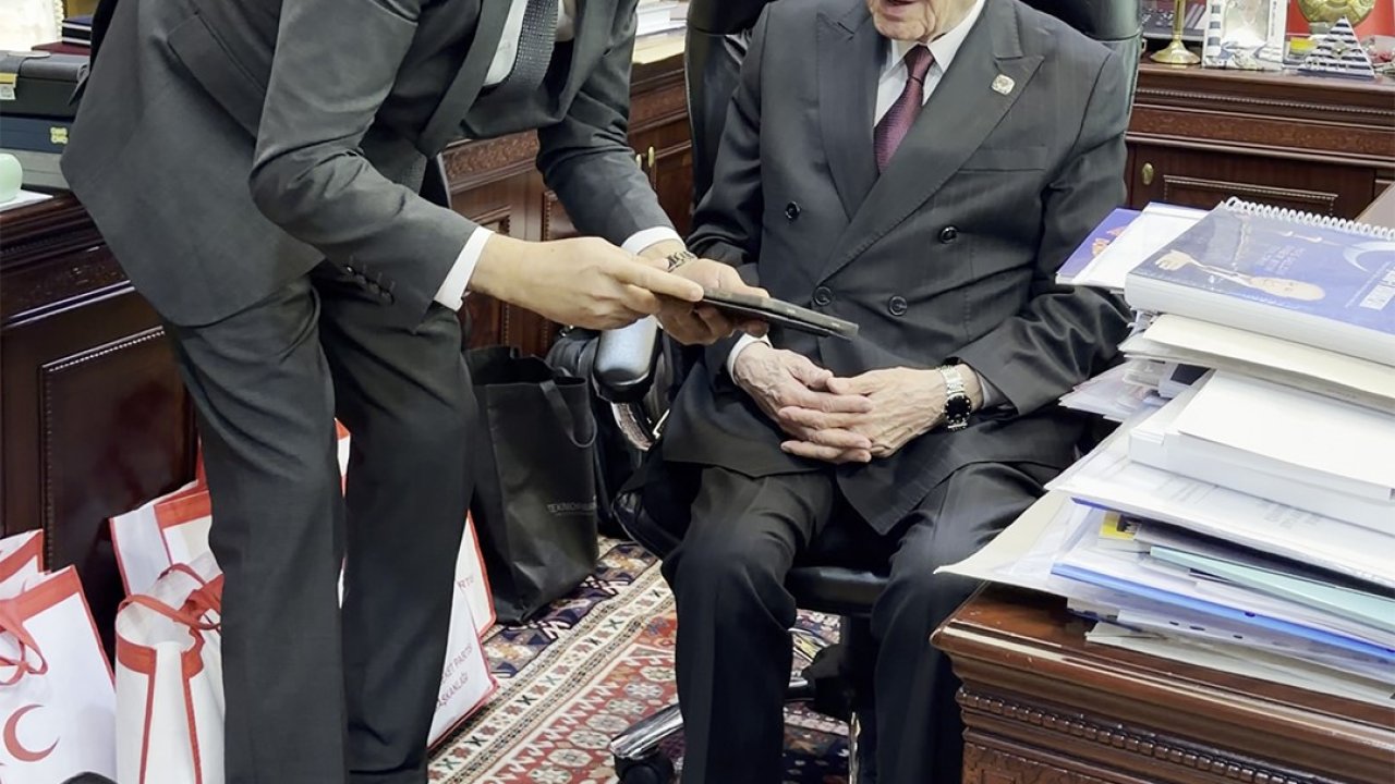 Samsun çalışma raporu MHP Lideri Bahçeli’ye sunuldu