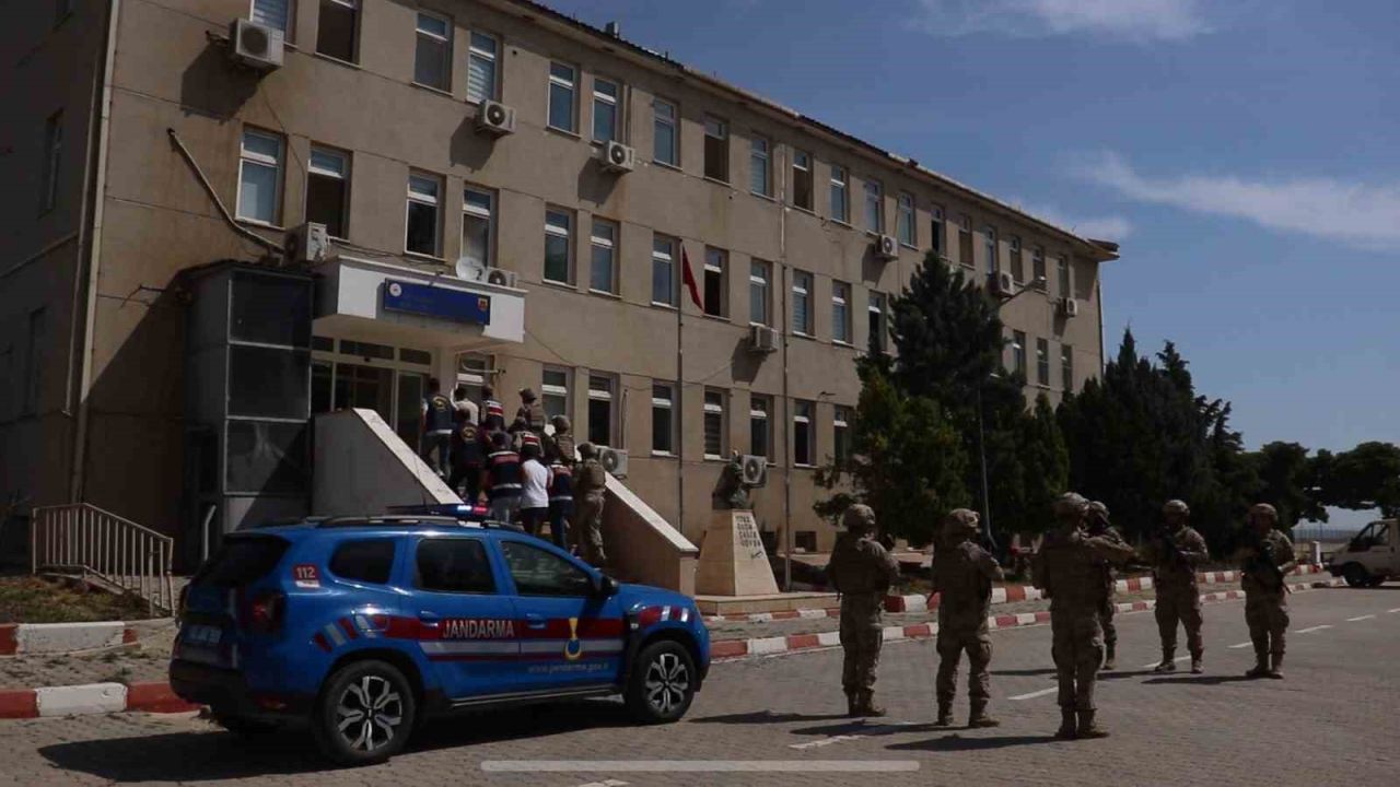 Şanlıurfa’da göçmen kaçakçılığı operasyonu: 18 tutuklama