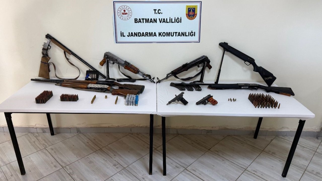 Sason’da kaçak silahlar ele geçirildi, 2 kişi tutuklandı