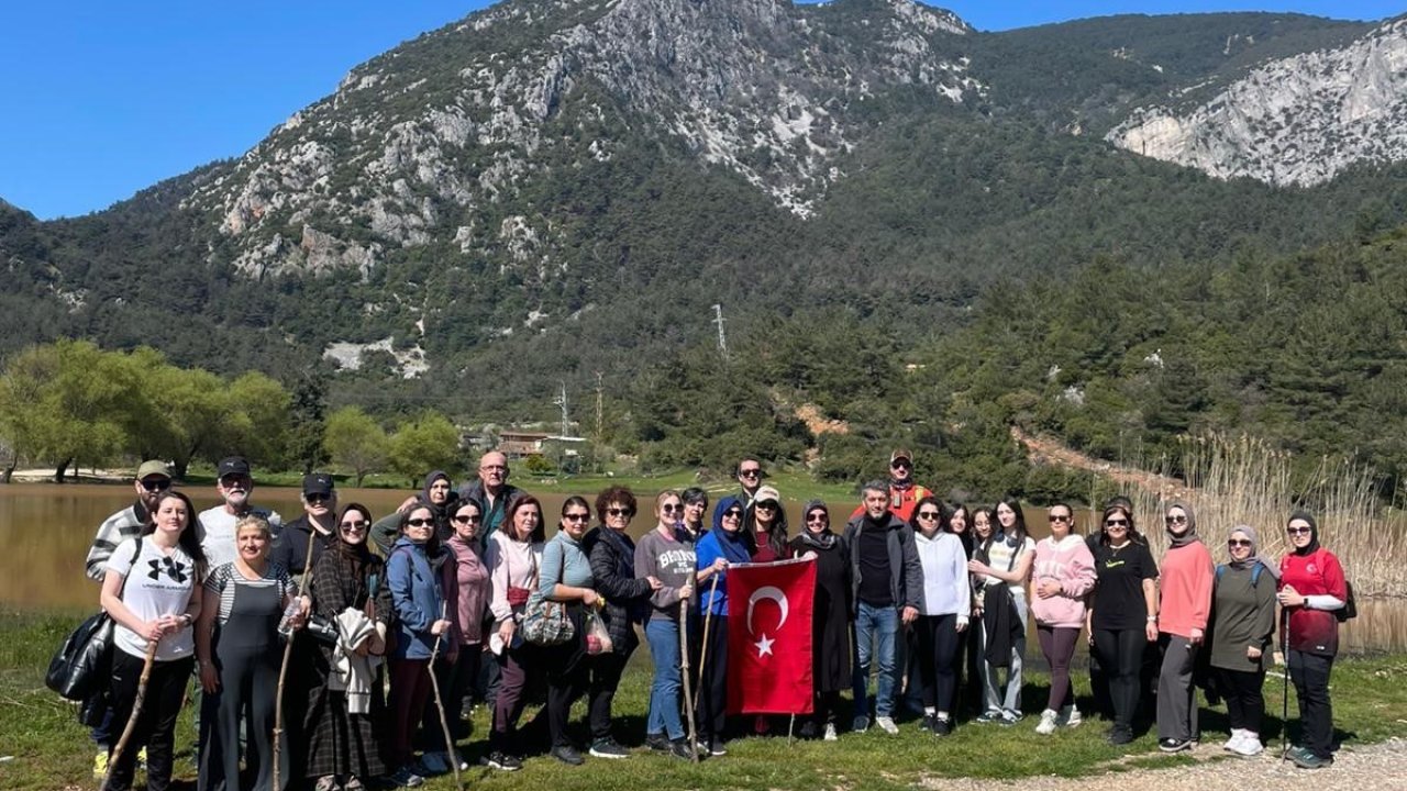 Şehzadeler’de doğaseverler yürüyüşte buluştu