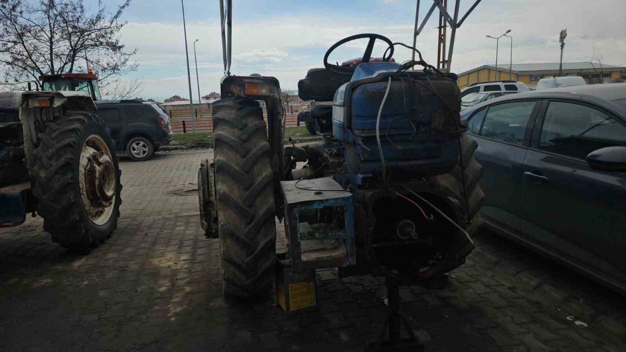 Sezon öncesi tamircilerde traktör yoğunluğu