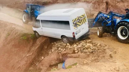 Siirt’te şiddetli yağış hayatı olumsuz etkiledi