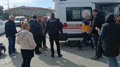 Silivri’de ışık ihlali yapan otomobil sürücüsü, motosikletle çarpıştı