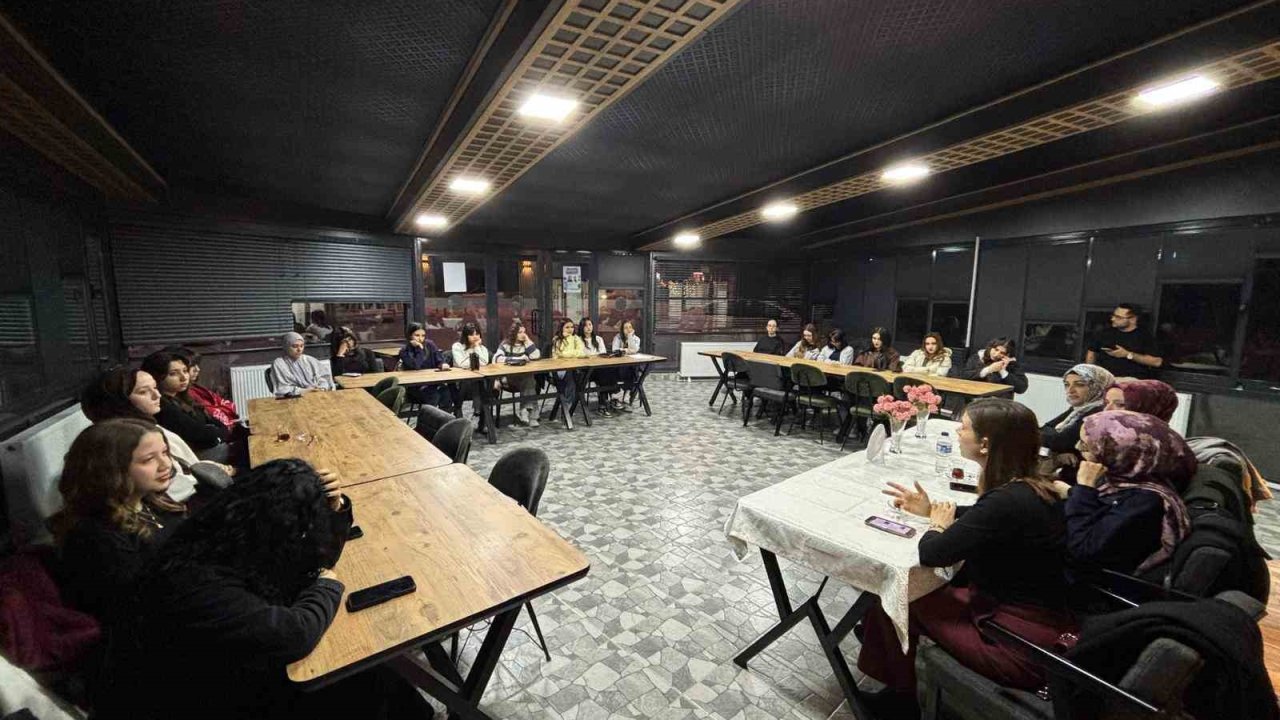 Simav’da bağımlılıkla mücadele semineri