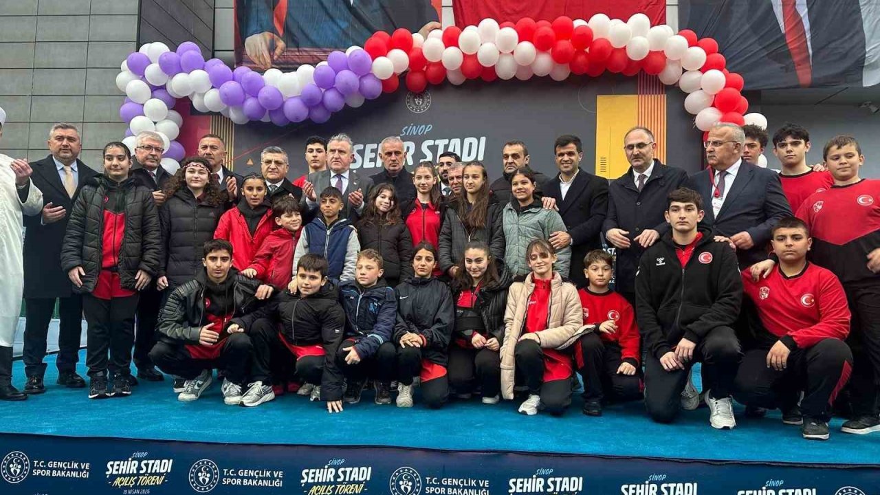 Sinop Şehir Stadı’nın açılışı yapıldı