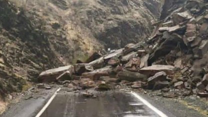 Şırnak’ta heyelan alarmı: Beytüşşebap yolu ulaşıma kapandı