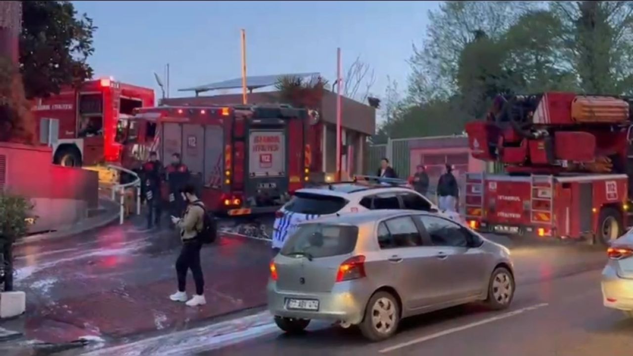 Şişli’de plaza otoparkındaki elektrikli otomobil alevlere teslim oldu