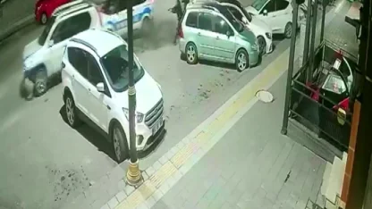 Sivas’ta polisin "dur" ihtarına uymayan sürücü, ortalığı savaş alanına çevirdi