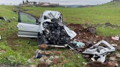 Siverek’te tır ile hafif ticaret aracı çarpıştı: 2 ölü, 1 yaralı