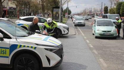 Sürücüler APP plaka ve multimedya konusunda bilgilendirildi