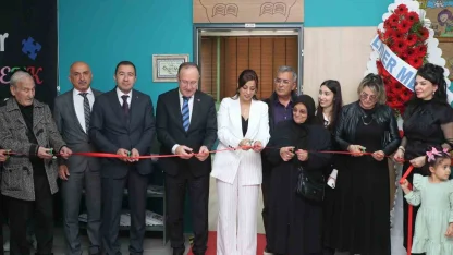 Suzan Teyze’nin adı Dede Korkut’ta kütüphaneye verildi