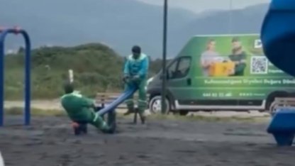 Tahteravalliye binen temizlik işçileri güldürdü