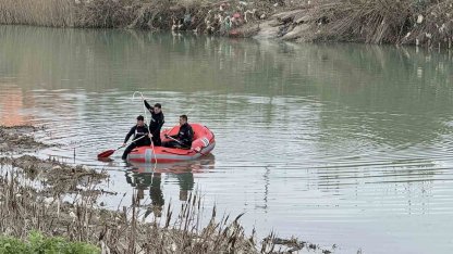 Tarsus’ta ırmakta kaybolan genç için seferber oldular: Vali Toros bölgede