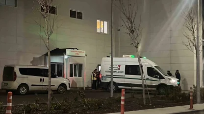 Tartıştığını eşini başından silahla vurup öldürdü