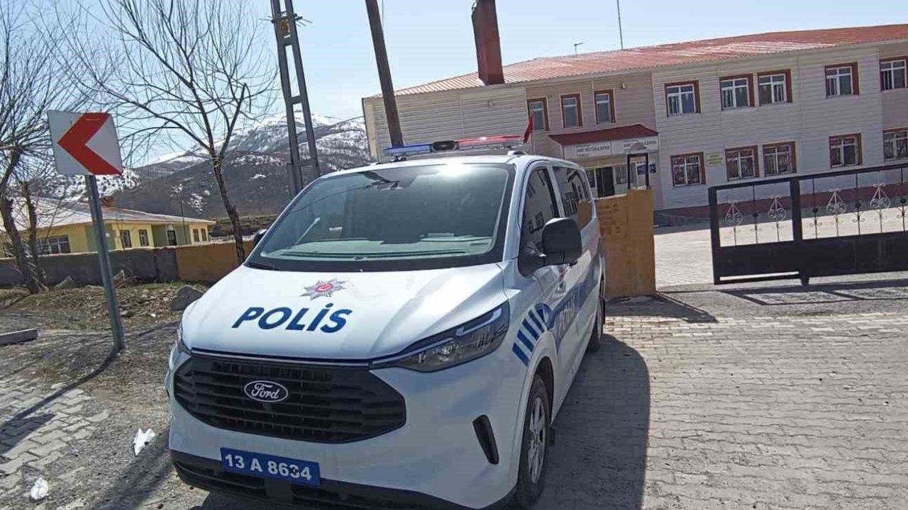 Tatvan’da okul çevrelerinde güvenlik önlemleri artırıldı