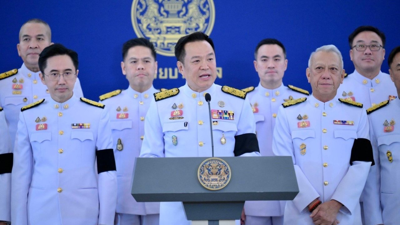 Tayland’da Charnvirakul hükümeti resmen göreve başladı