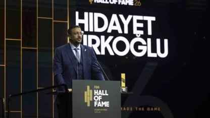 TBF Başkanı Hidayet Türkoğlu, FIBA Hall of Fame 2026 ödülünü aldı