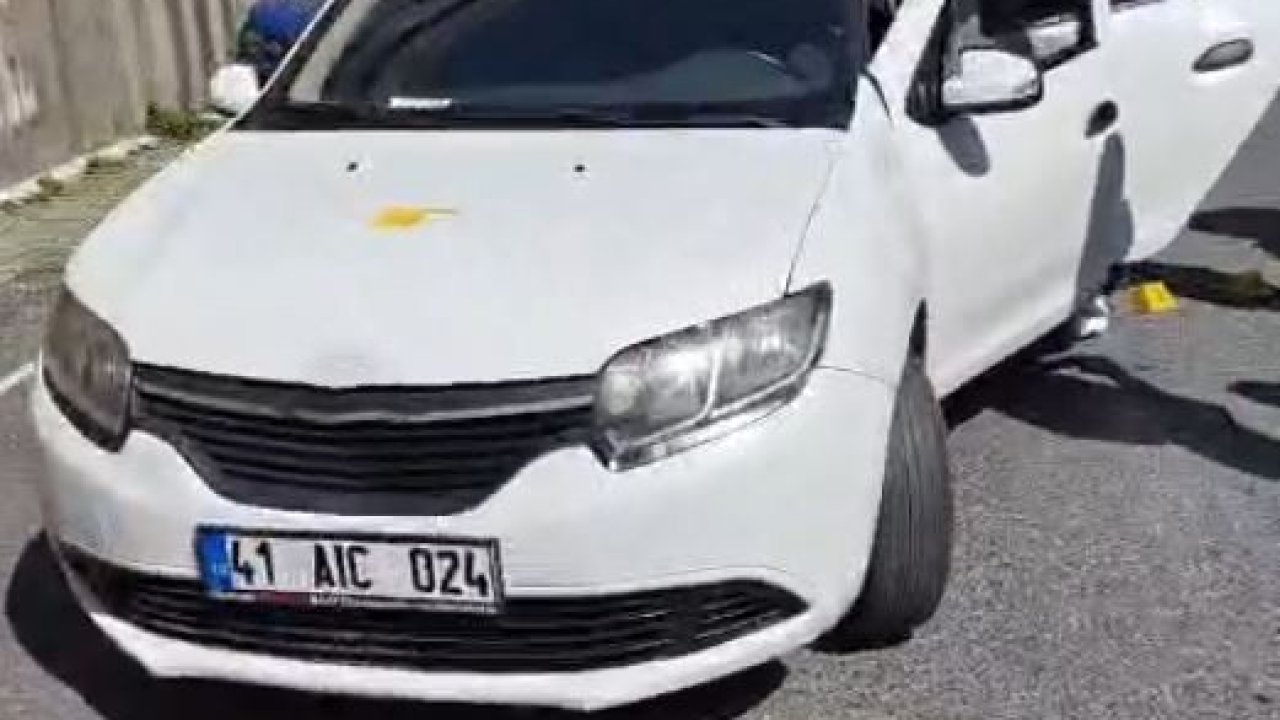 Teröristlerin kiraladığı otomobil polis ekipleri tarafından inceleniyor