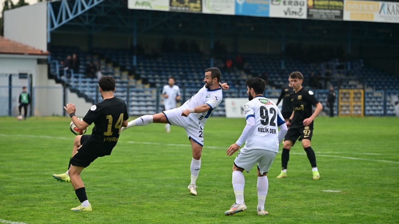 TFF 2. Lig: Karacabey Belediyespor: 4 - Kastamonuspor: 0