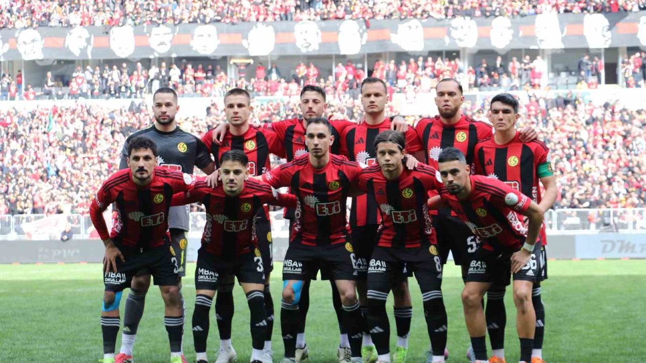 TFF 3. Lig: Eskişehirspor: 4 - Kütahyaspor: 0