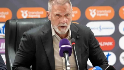 Thorsten Fink: "Ligdeki ilk 5 hedefi gerçekçi değil"