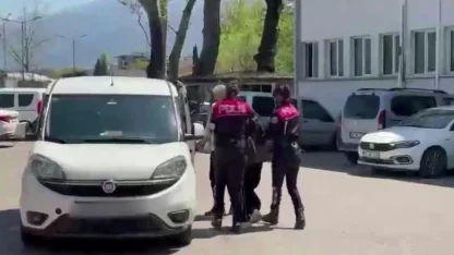 TikTok canlı yayını kanlı bitti: Genç kadın yüzünden bıçaklandı