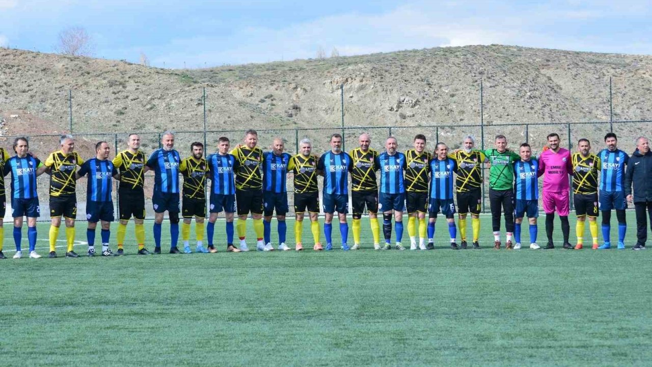 TMVFL Batı Karadeniz Beyaz Bölge’de kupanın sahibi Kastamonu Şerife Bacı Masterlar oldu