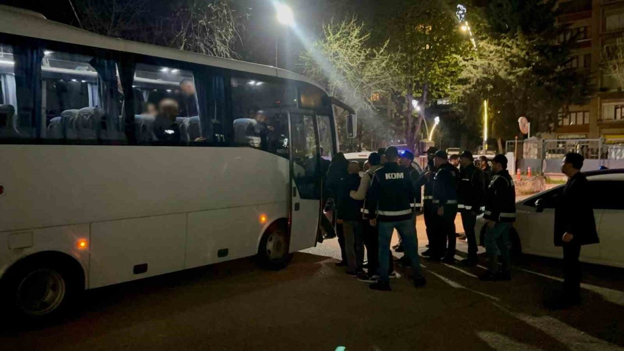 Tokat’ta ehliyet sınavında yapay zekalı "joker aday" operasyonu: 14 tutuklama