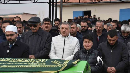 Tomarza Büyükcanlı Mahalle Muhtarı son yolculuğuna uğurlandı