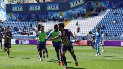 Trendyol Süper Lig: Eyüpspor: 3 - Gaziantep FK: 0 (Maç sonucu)