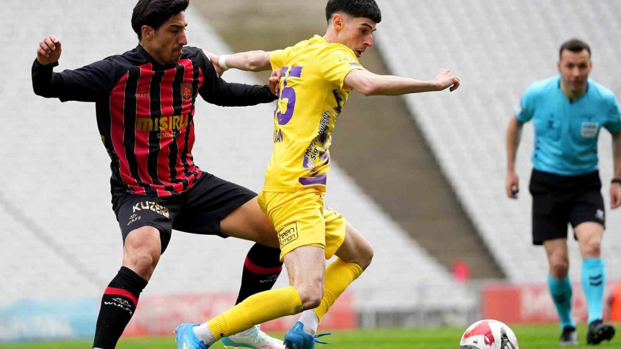 Trendyol Süper Lig: Fatih Karagümrük: 1 - Eyüpspor: 2 (Maç sonucu)