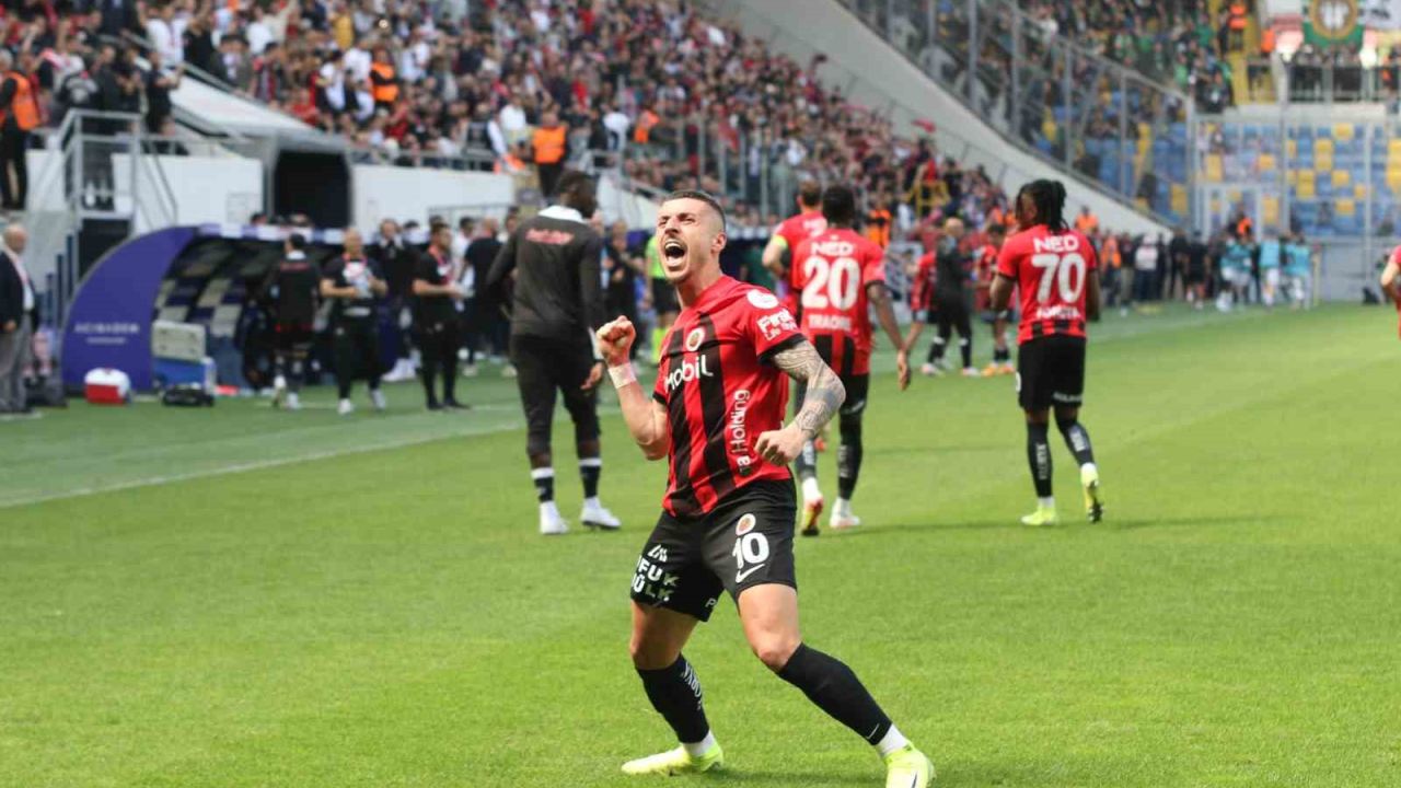 Trendyol Süper Lig: Gençlerbirliği: 1 - Kocaelispor: 0 (İlk yarı)