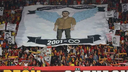 Trendyol Süper Lig: Göztepe: 2 - Antalyaspor: 0 (İlk yarı)